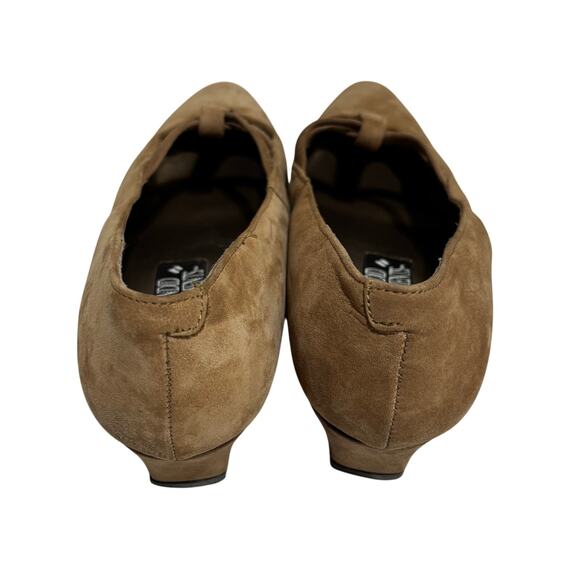 Vintage 1980's fawn brown suede leather Mary Janes classic low heel shoes - Picture 4 of 12